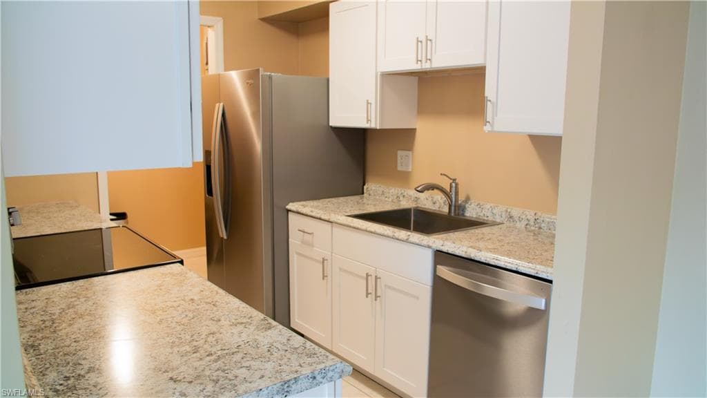 1165 Palm AVE # 3B, NORTH FORT MYERS FL 33903-10