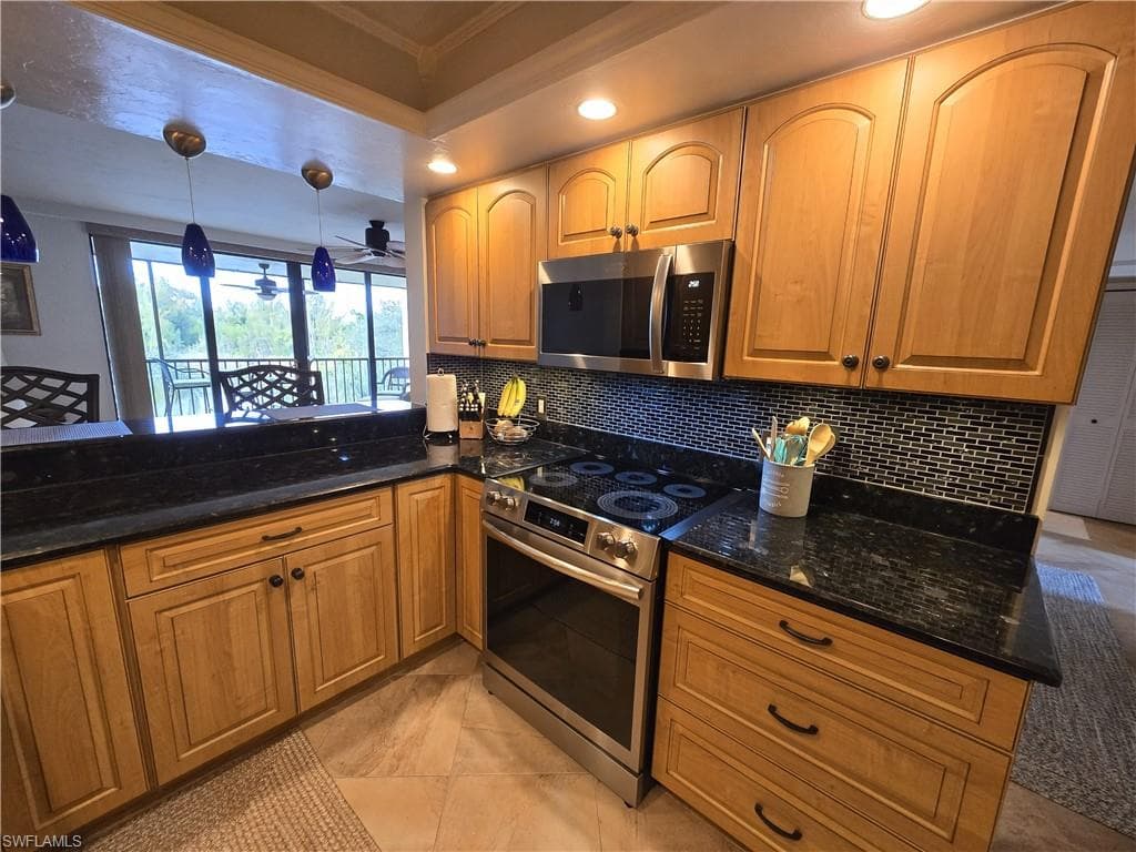 7119 Lakeridge View CT # 302, FORT MYERS FL 33907-16
