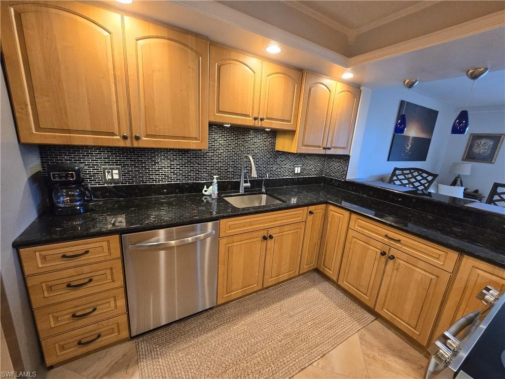 7119 Lakeridge View CT # 302, FORT MYERS FL 33907-11