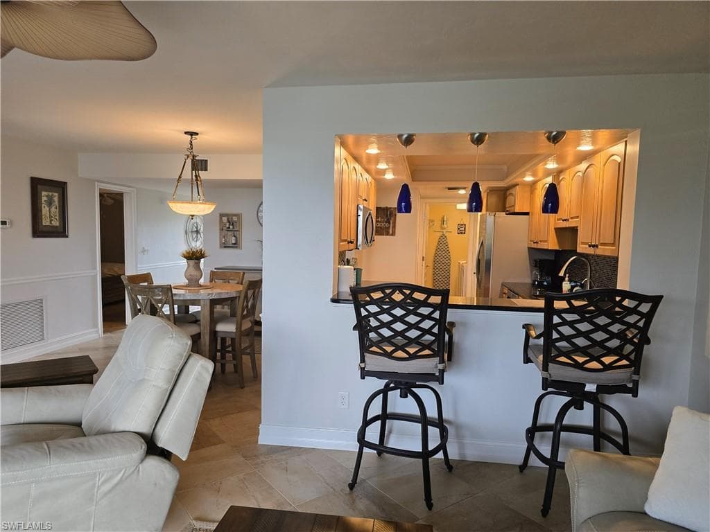 7119 Lakeridge View CT # 302, FORT MYERS FL 33907-27