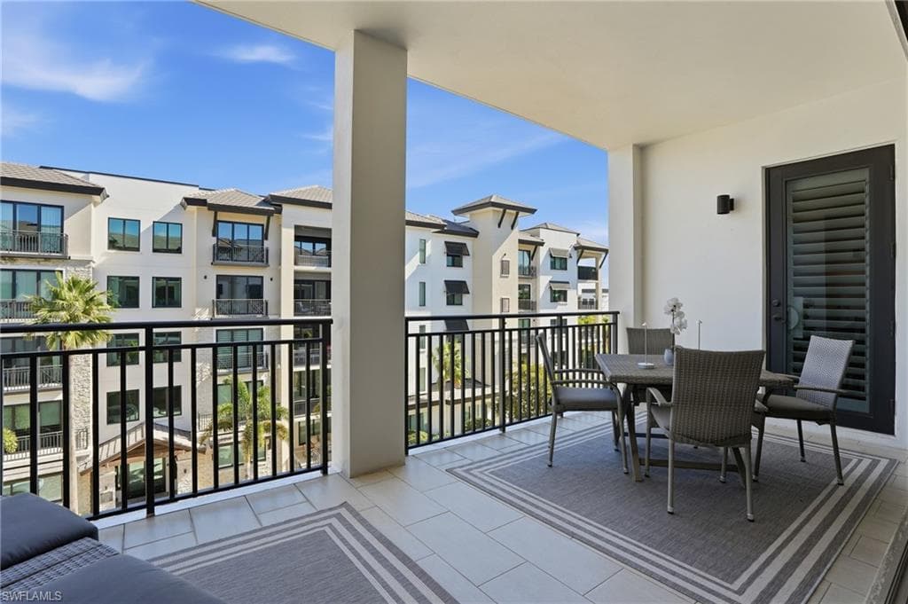 1030 3rd AVE S # 417, NAPLES FL 34102-33