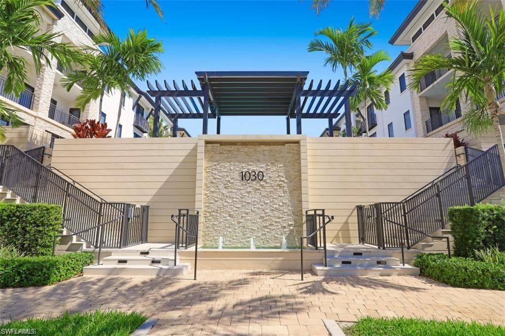 1030 3rd AVE S # 417, NAPLES FL 34102-7
