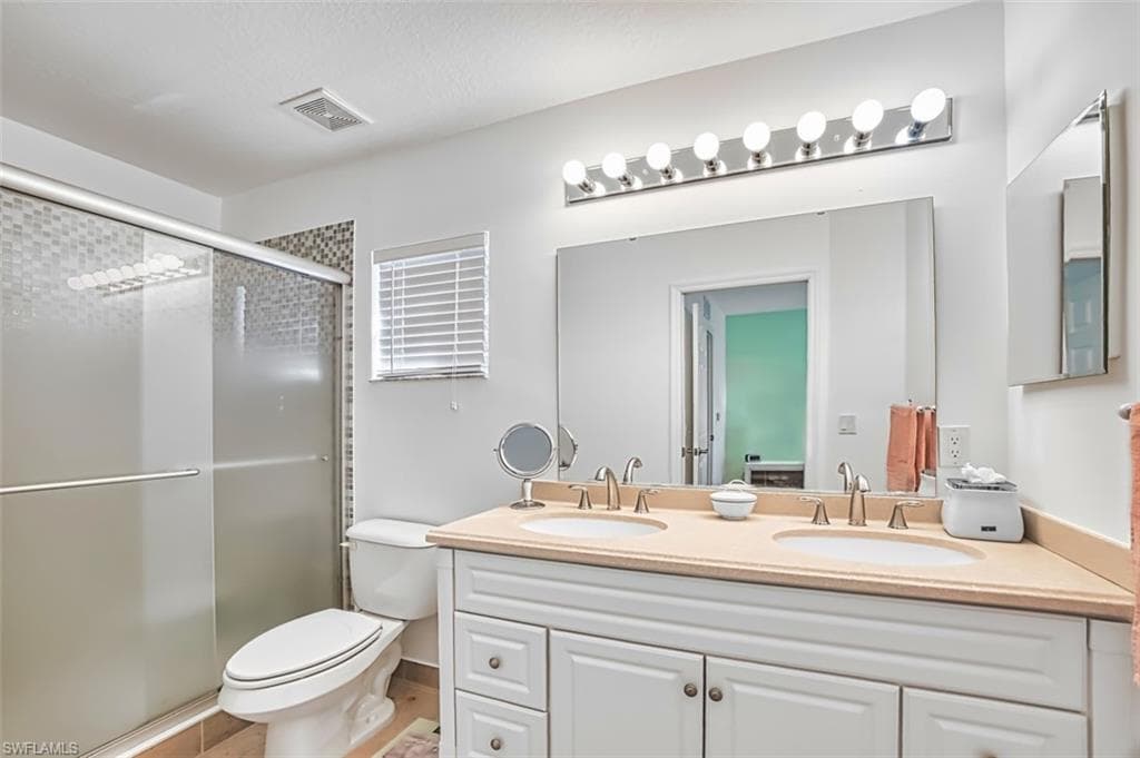 8001 Casa Palermo CIR, FORT MYERS FL 33966-11