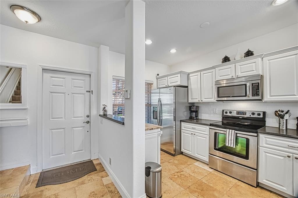 8001 Casa Palermo CIR, FORT MYERS FL 33966-3