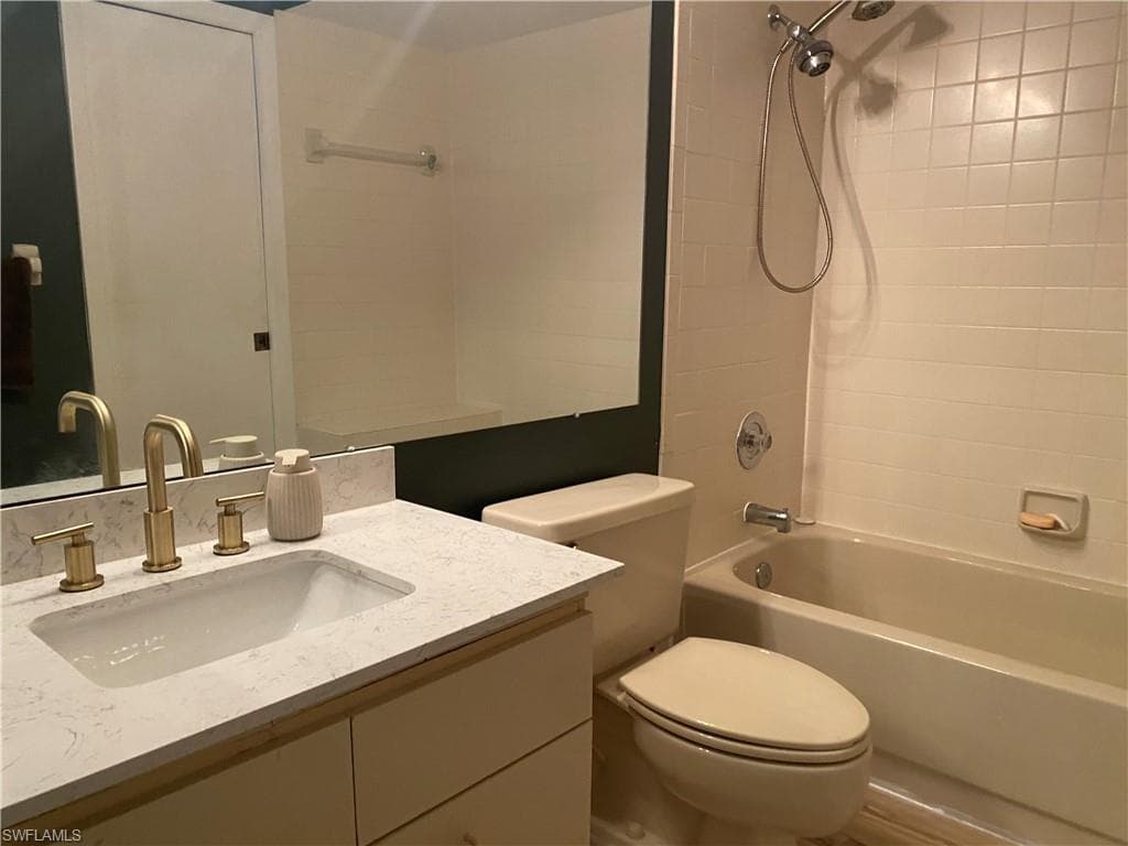 17280 Eagle TRCE # 9, FORT MYERS FL 33908-22