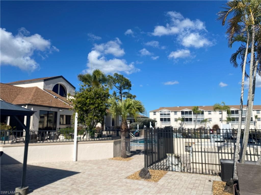 17280 Eagle TRCE # 9, FORT MYERS FL 33908-29