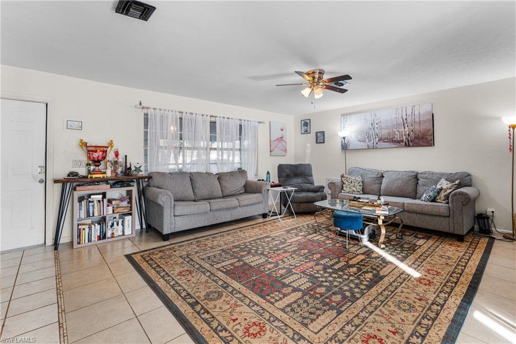 124 Durland AVE, LEHIGH ACRES FL 33936-8