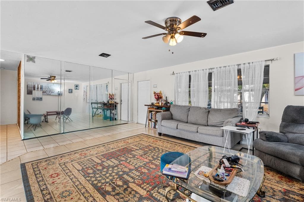 124 Durland AVE, LEHIGH ACRES FL 33936-7