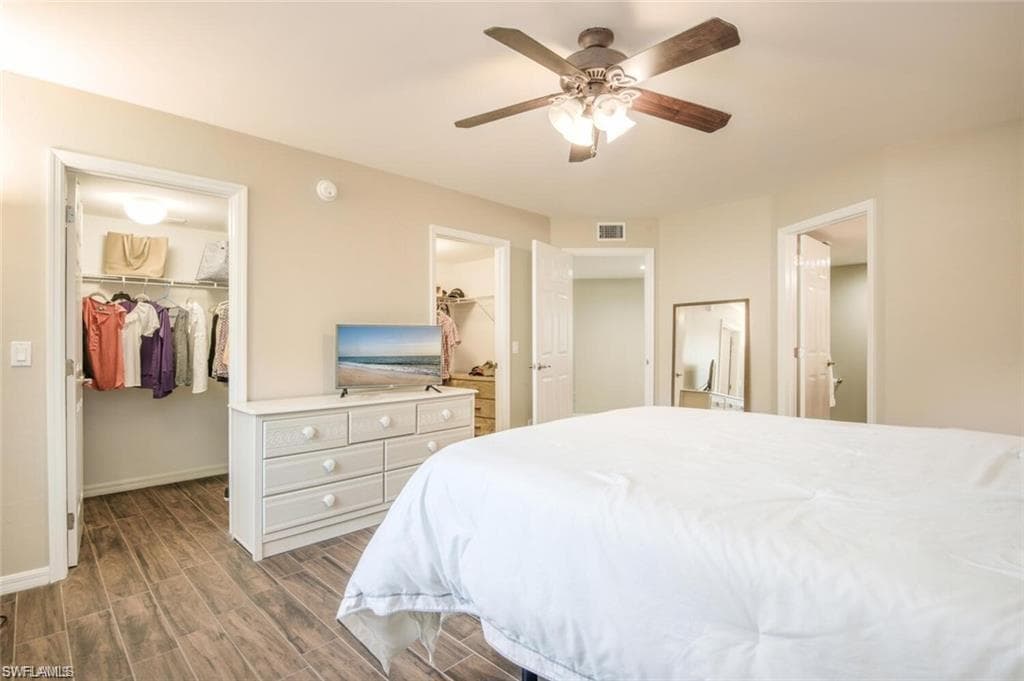 9589 Crescent Garden DR # 102, NAPLES FL 34109-8