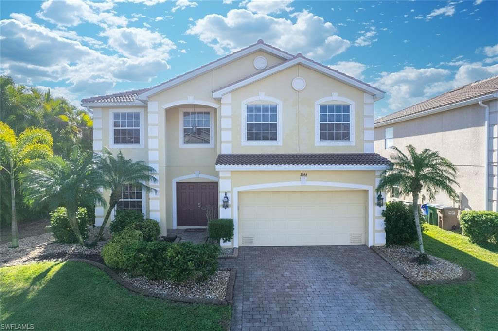 2084 Cape Heather CIR, CAPE CORAL FL 33991-1