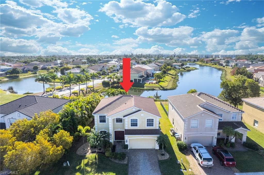 2084 Cape Heather CIR, CAPE CORAL FL 33991-2