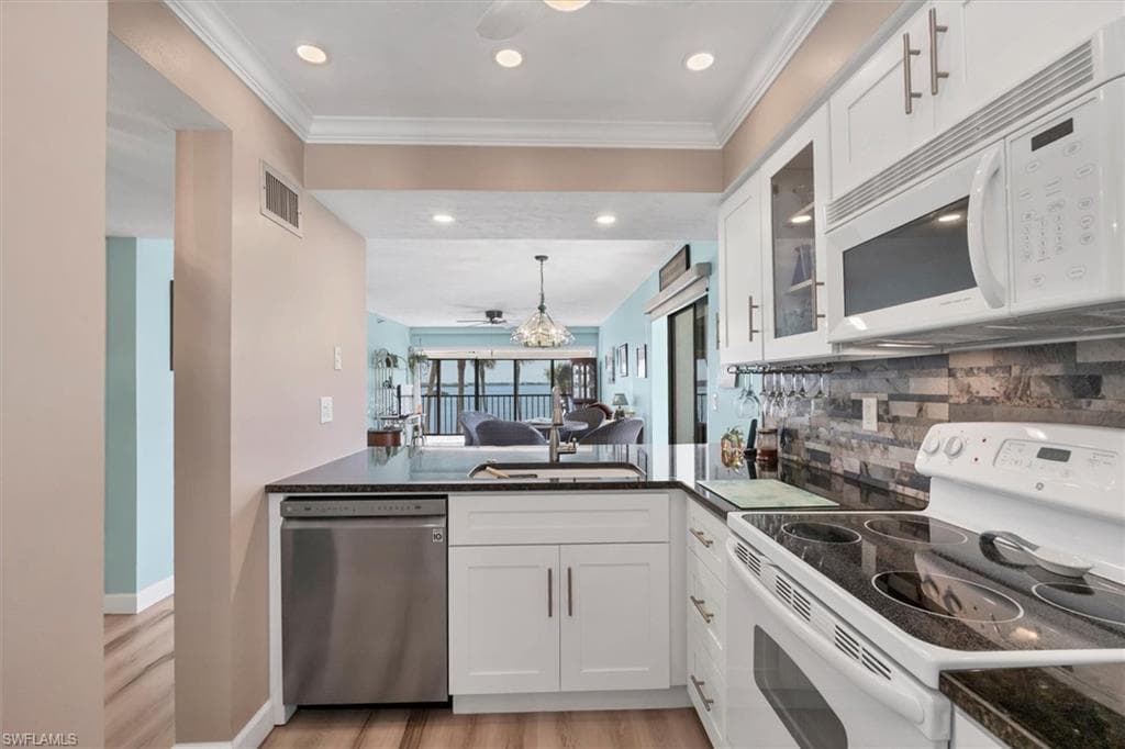 1501 Beach RD # 307, ENGLEWOOD FL 34223-17