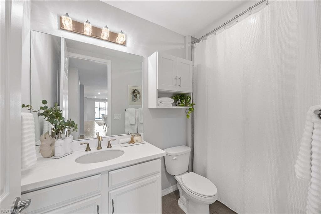 14610 Edgewater CIR-23
