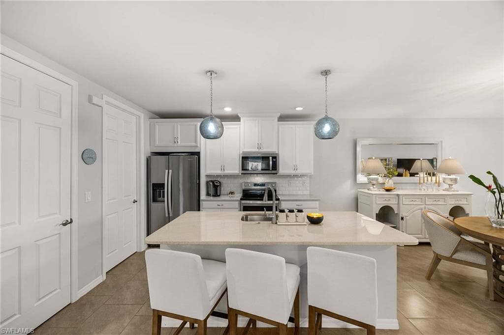 14610 Edgewater CIR-13