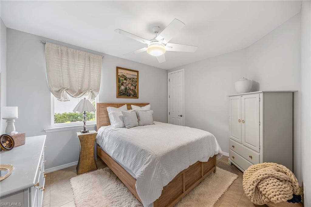 14610 Edgewater CIR-22