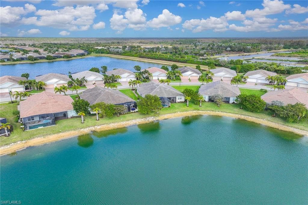 14610 Edgewater CIR-5