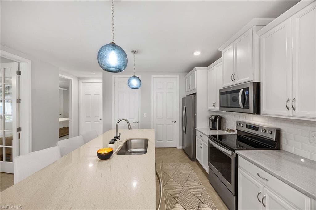 14610 Edgewater CIR-14