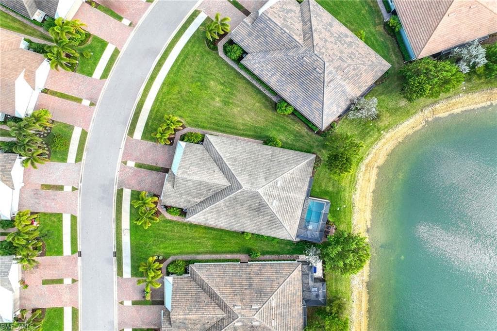 14610 Edgewater CIR-29