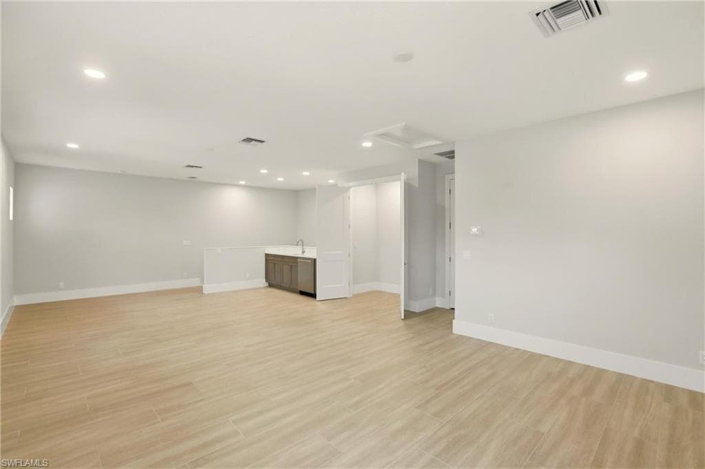 9661 Moonflower LN, OTHER FL 34114-33