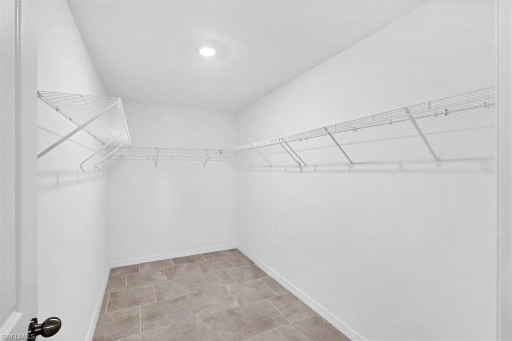 3904 Treasure Oak WAY, FORT MYERS FL 33905-15