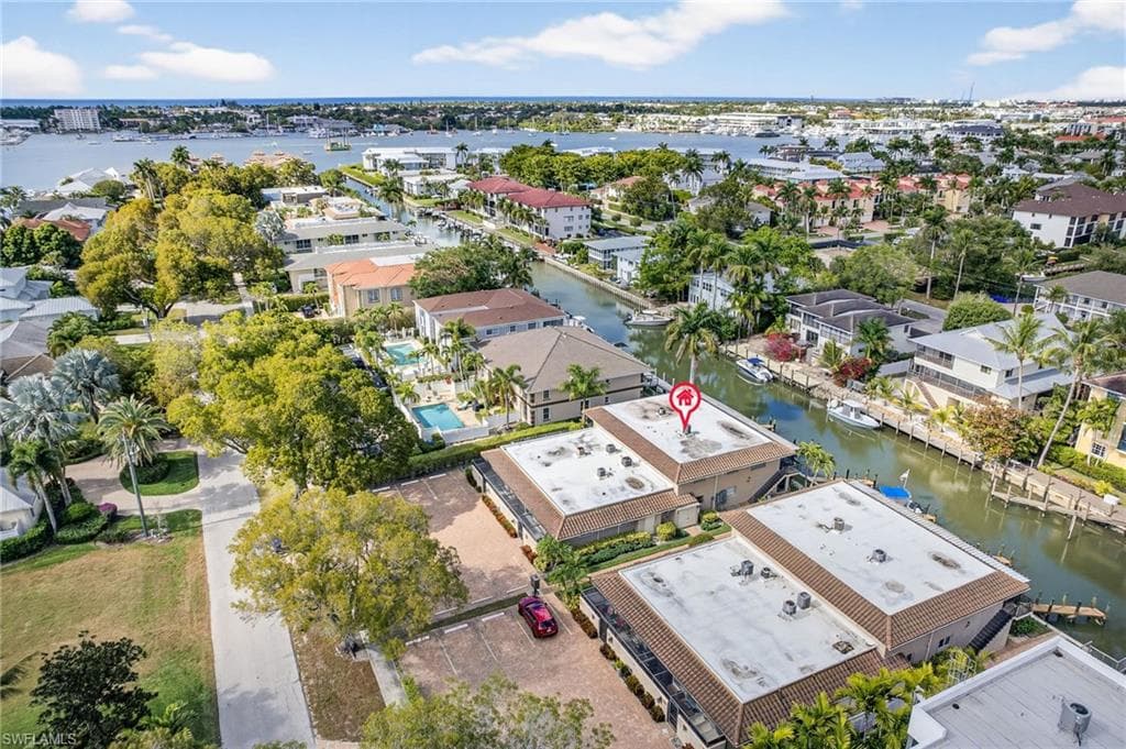 1523 Chesapeake AVE # B4, NAPLES FL 34102-36