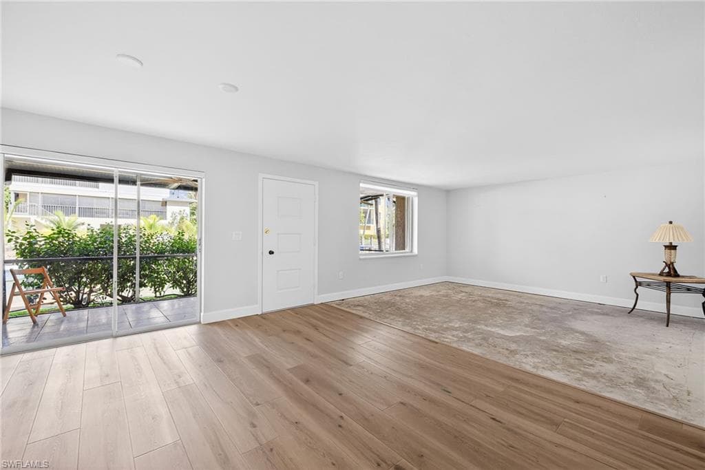 1523 Chesapeake AVE # B4, NAPLES FL 34102-7