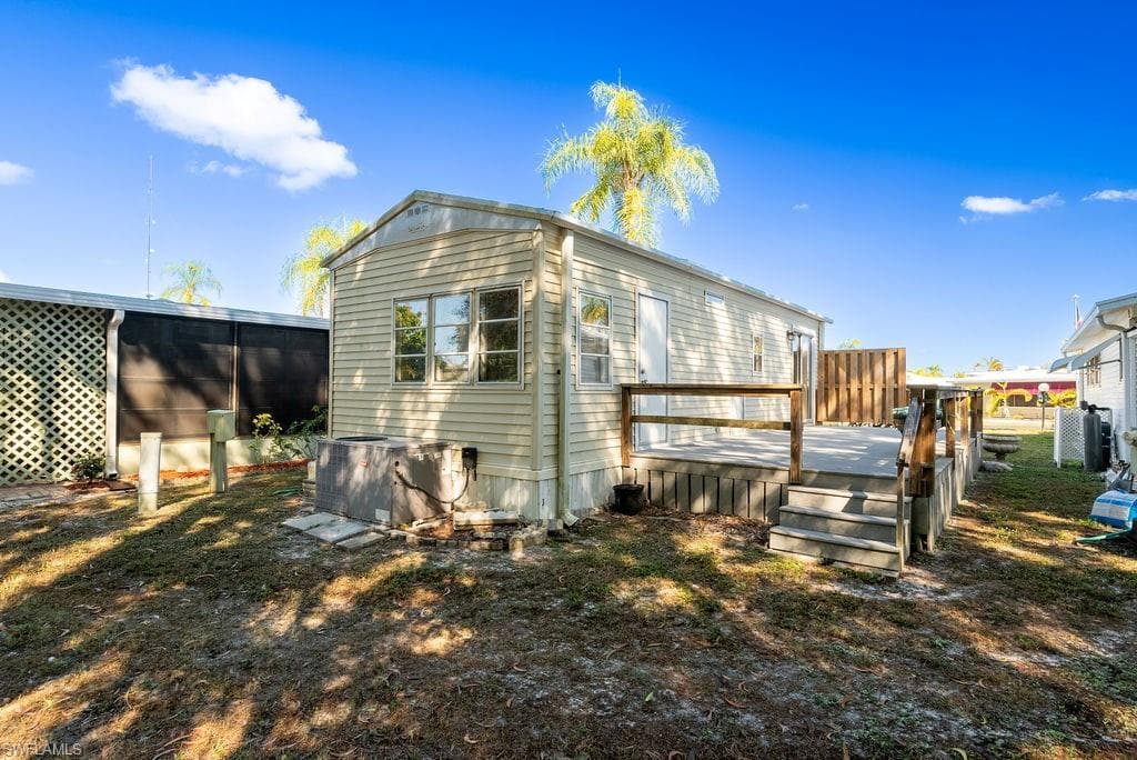 8516 Pepperwood DR, ESTERO FL 33928-22