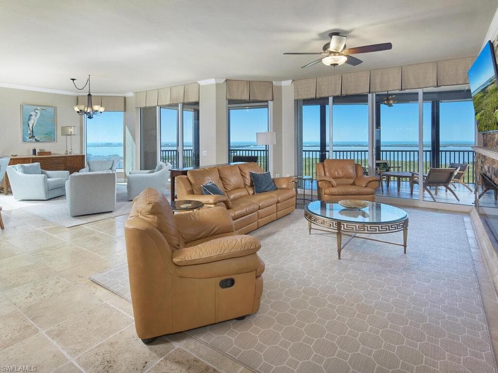 23750 Via Trevi WAY 2001-5
