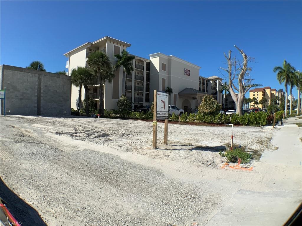 700 Estero BLVD, FORT MYERS BEACH FL 33931-9