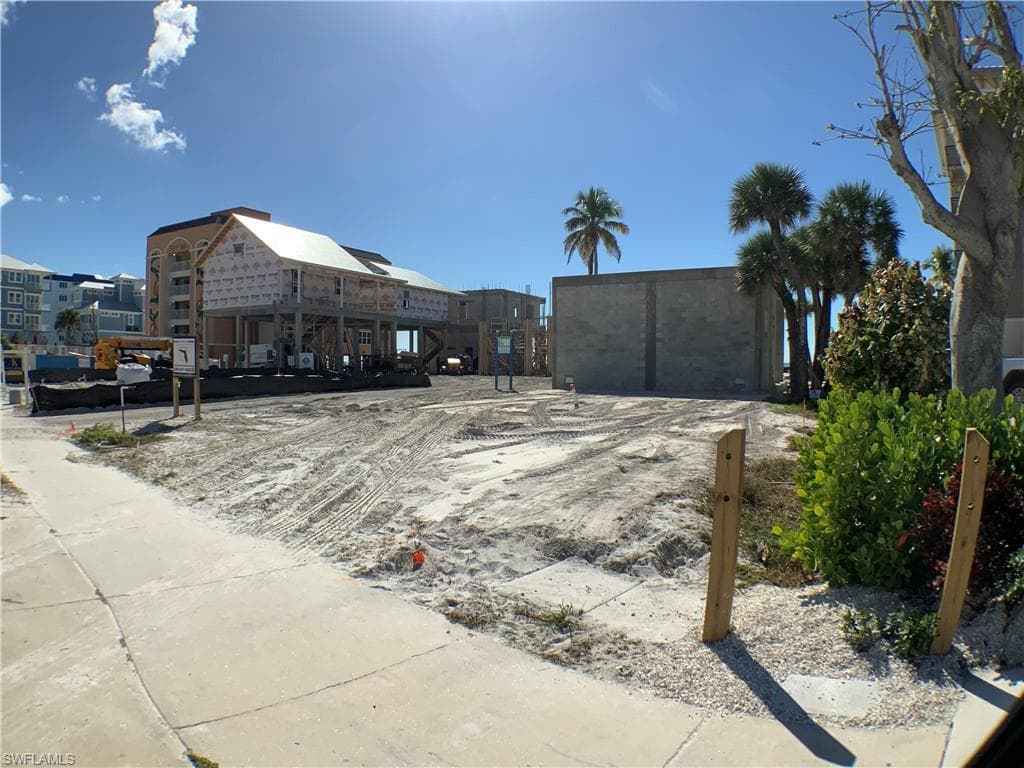 700 Estero BLVD, FORT MYERS BEACH FL 33931-10