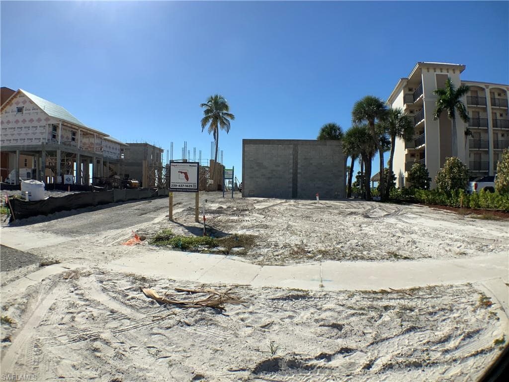 700 Estero BLVD, FORT MYERS BEACH FL 33931-3