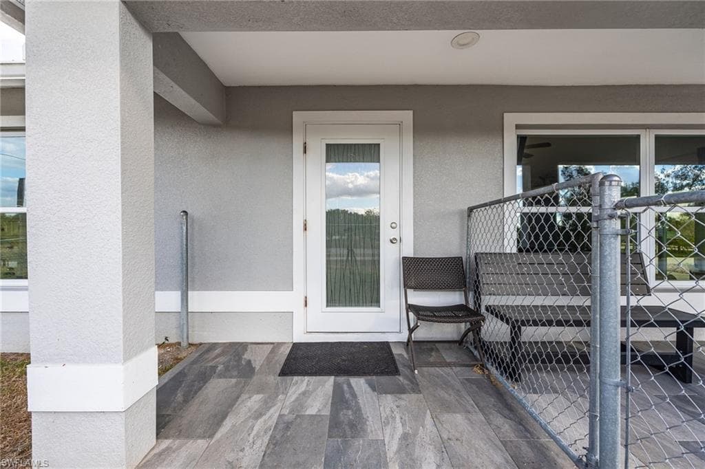 1053 Lock LN SW, MOORE HAVEN FL 33471-6