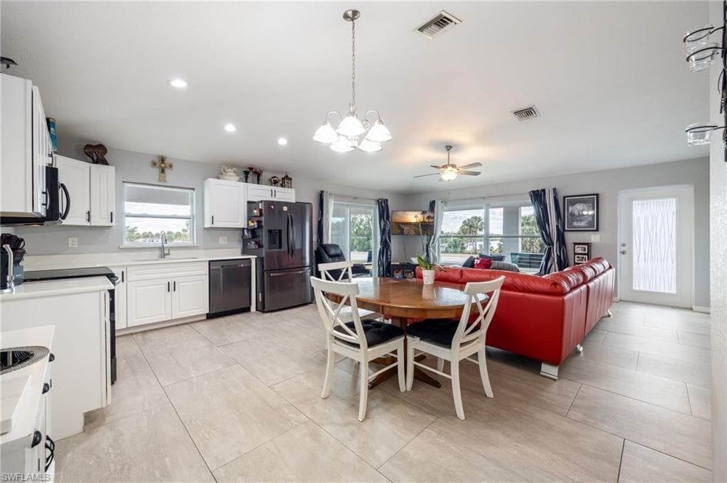 1053 Lock LN SW, MOORE HAVEN FL 33471-14