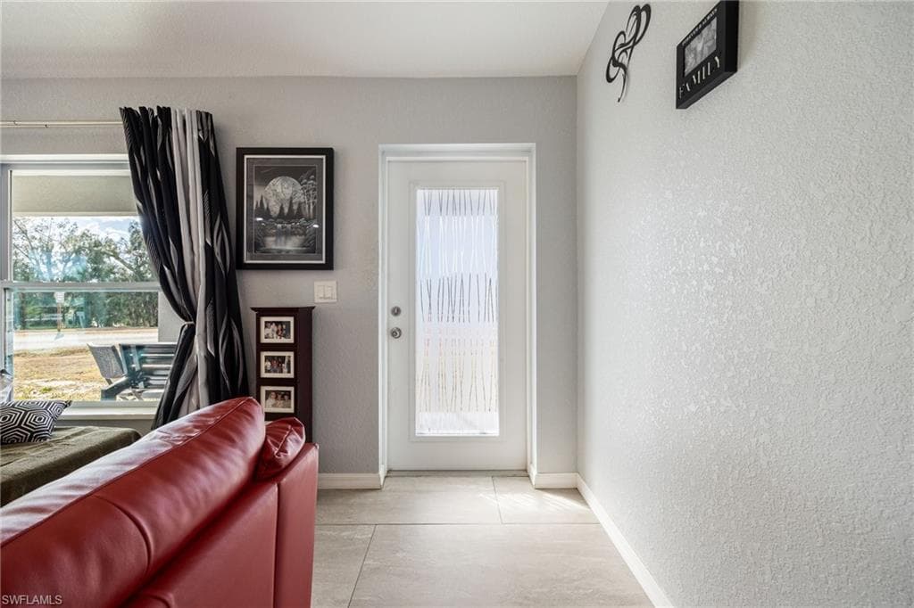 1053 Lock LN SW, MOORE HAVEN FL 33471-7