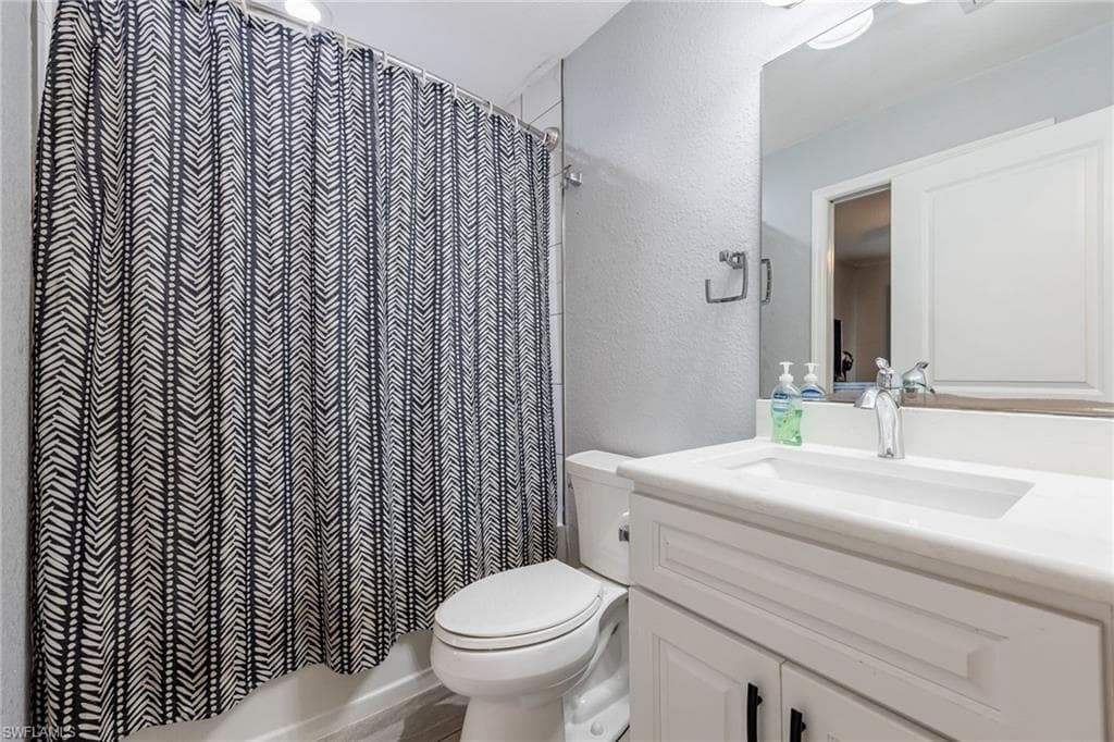 1053 Lock LN SW, MOORE HAVEN FL 33471-20