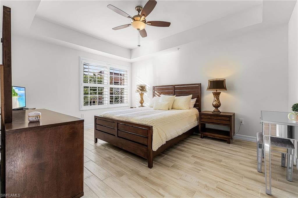 401 Bayfront PL # 3405, NAPLES FL 34102-15