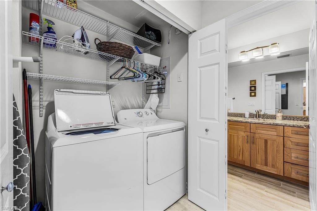 401 Bayfront PL # 3405, NAPLES FL 34102-14