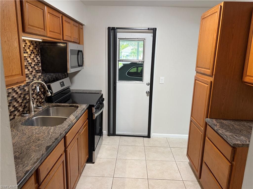 12 Desert Candle CIR, LEHIGH ACRES FL 33936-6