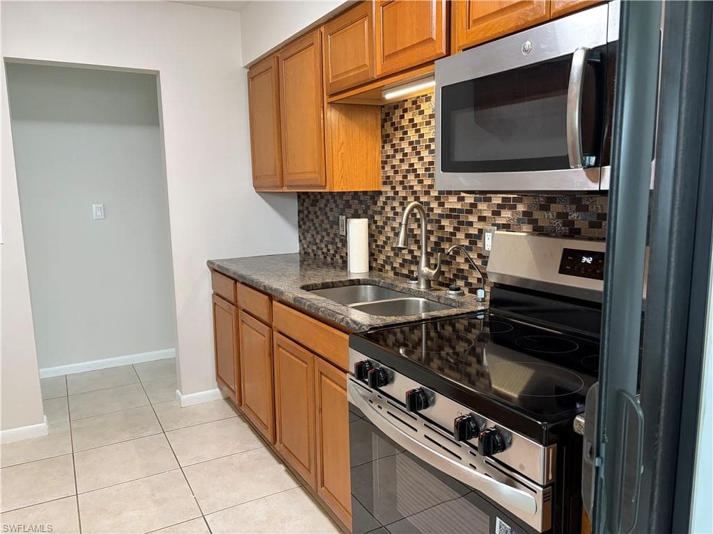 12 Desert Candle CIR, LEHIGH ACRES FL 33936-4