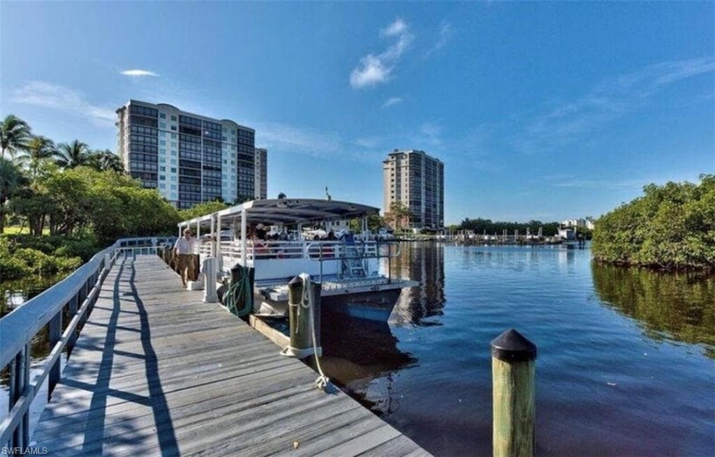 340 S Horse Creek DR # 304, NAPLES FL 34110-2