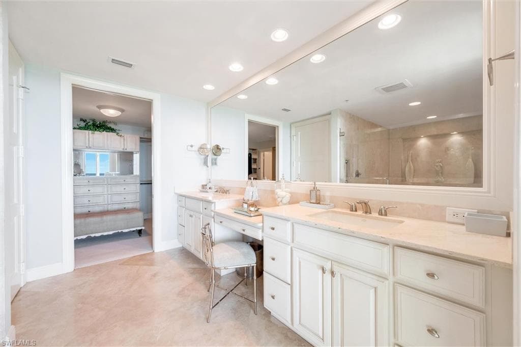 265 Indies WAY # 802, NAPLES FL 34110-22