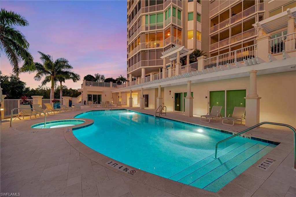 265 Indies WAY # 802, NAPLES FL 34110-41
