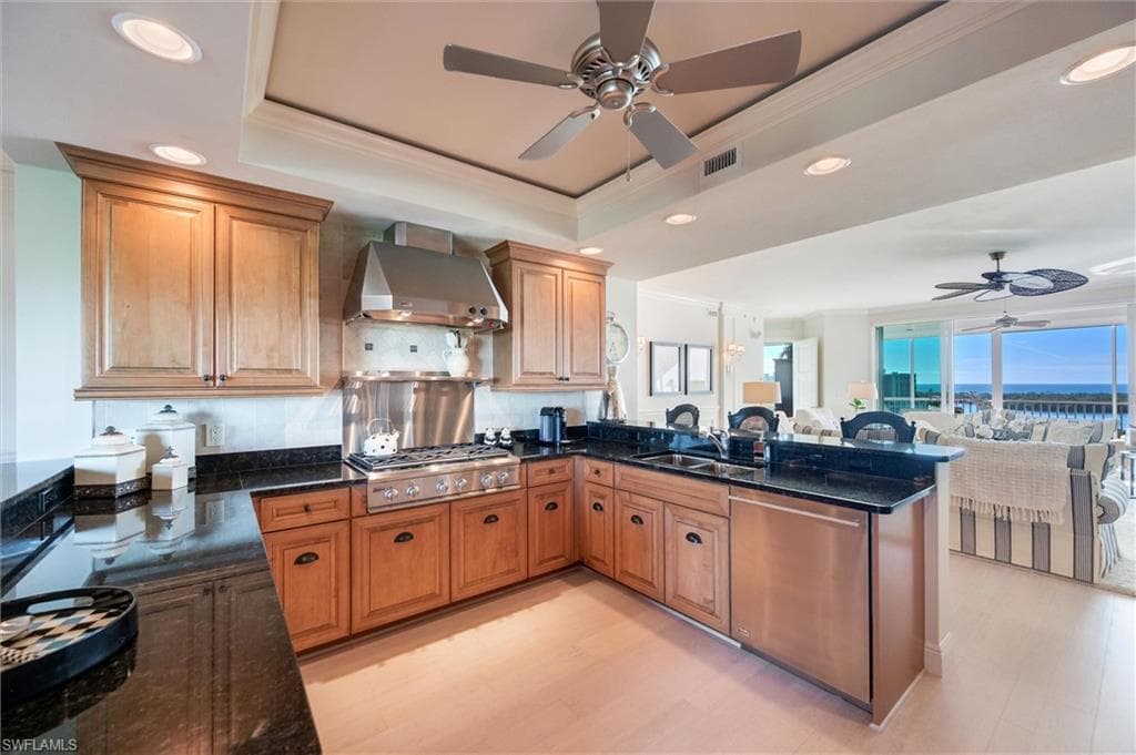 265 Indies WAY # 802, NAPLES FL 34110-12