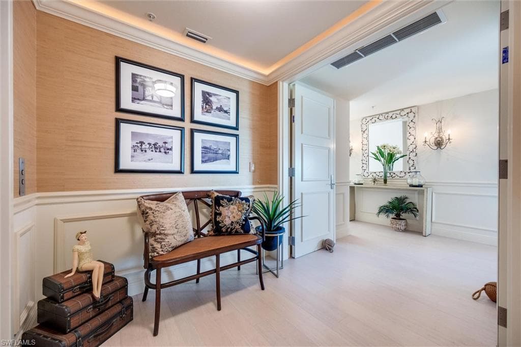 265 Indies WAY # 802, NAPLES FL 34110-4