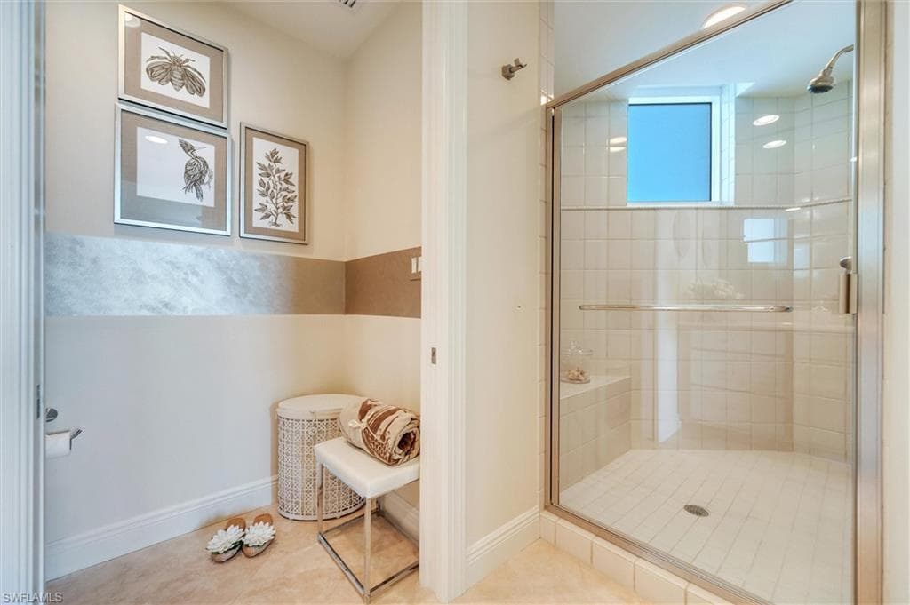 265 Indies WAY # 802, NAPLES FL 34110-32