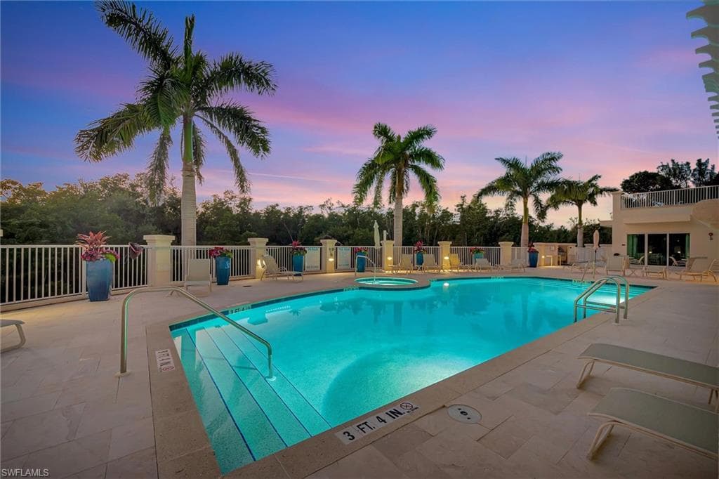 265 Indies WAY # 802, NAPLES FL 34110-40