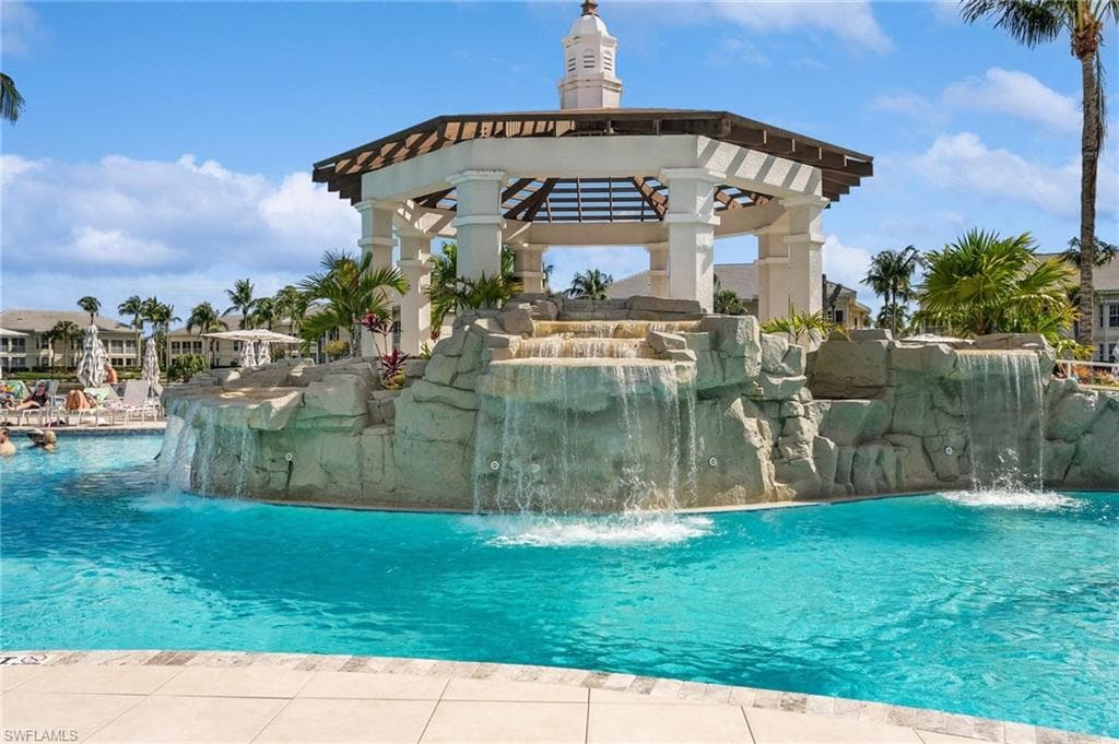 265 Indies WAY # 802, NAPLES FL 34110-49