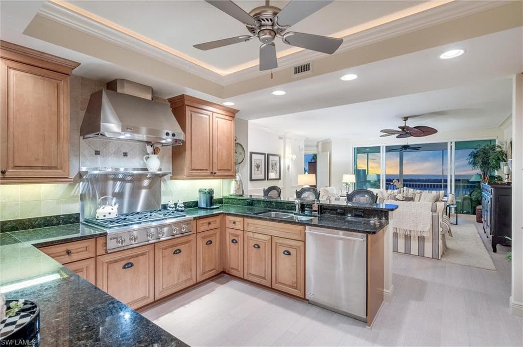265 Indies WAY # 802, NAPLES FL 34110-14