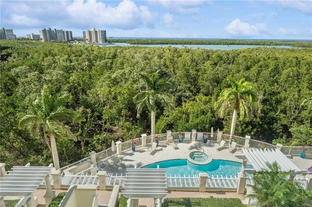 265 Indies WAY # 802, NAPLES FL 34110-39