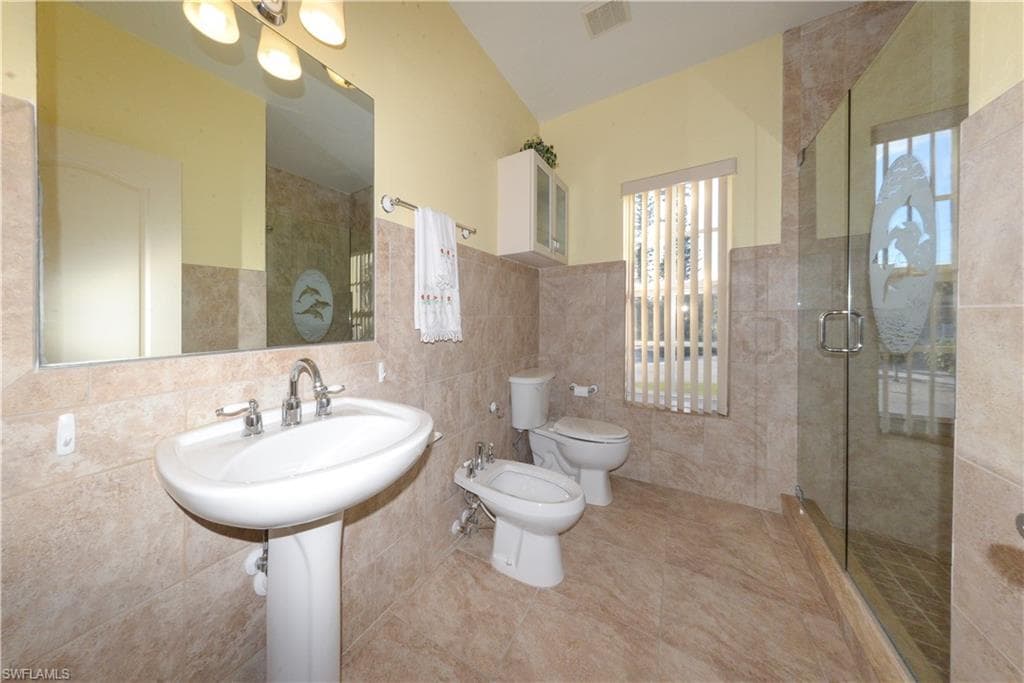 21630 Widgeon TER, FORT MYERS BEACH FL 33931-36